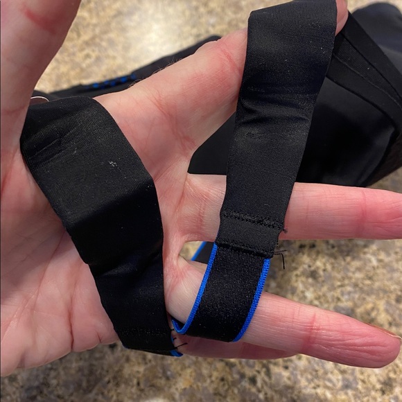 Maidenform Sport Sports Bra Convertible Low Impact 34A Black Blue - Picture 7 of 16